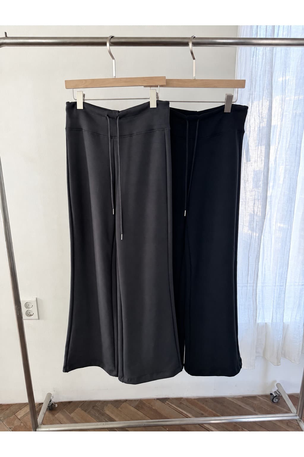턴허브 기모 세미부츠컷 와이드 팬츠