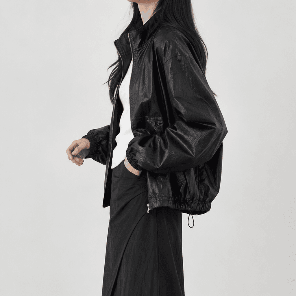 간절기 코팅 루즈핏 점퍼 스트링 디테일 블랙